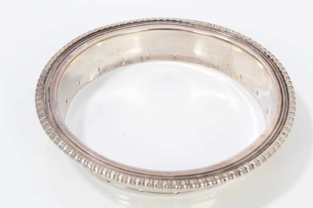 George III silver wine funnel of conventional form, with separate sconce and funnel, - Image 4 of 12