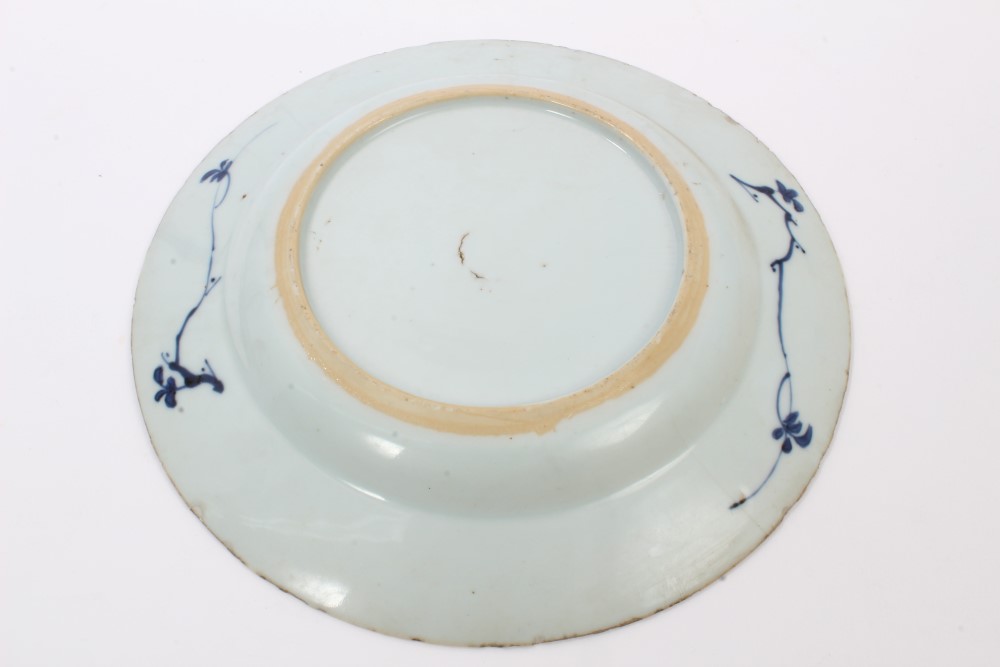 Three 18th century Chinese export blue and white plates with painted floral decoration and precious - Image 12 of 13