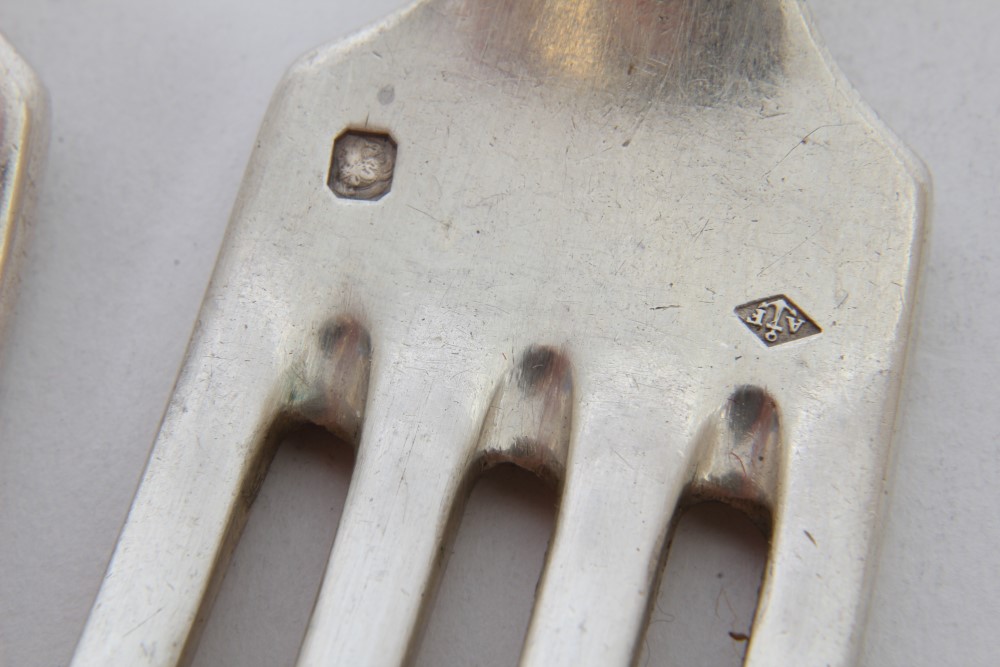 Four late 19th / early 20th century French silver tablespoons with foliate decorated stems and - Image 11 of 11