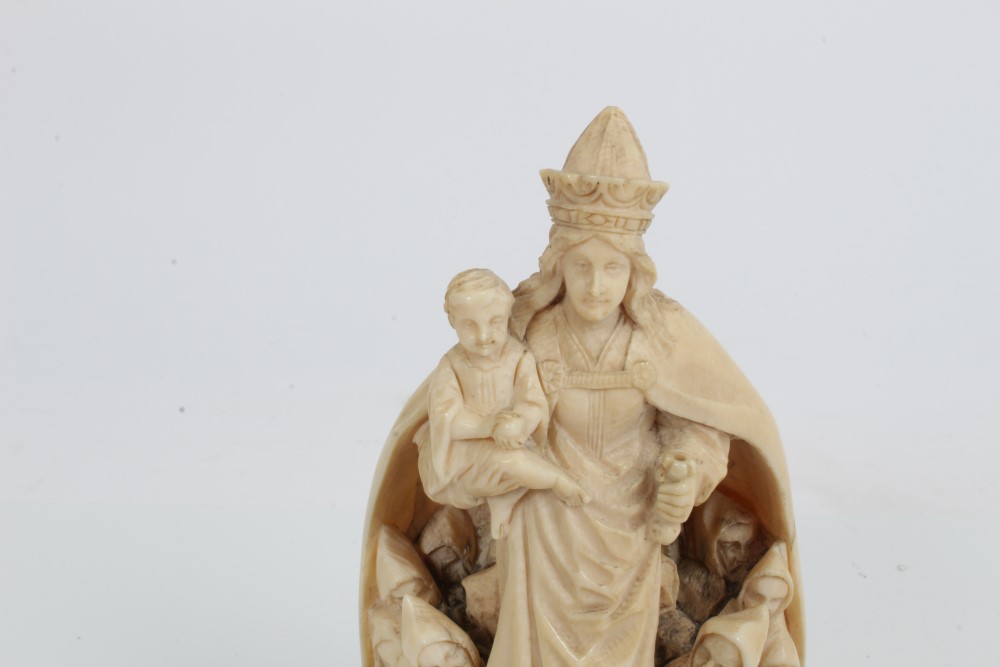 Rare and fine 18th / 19th century German carved ivory figural group depicting the Virgin of Mercy, - Image 4 of 6