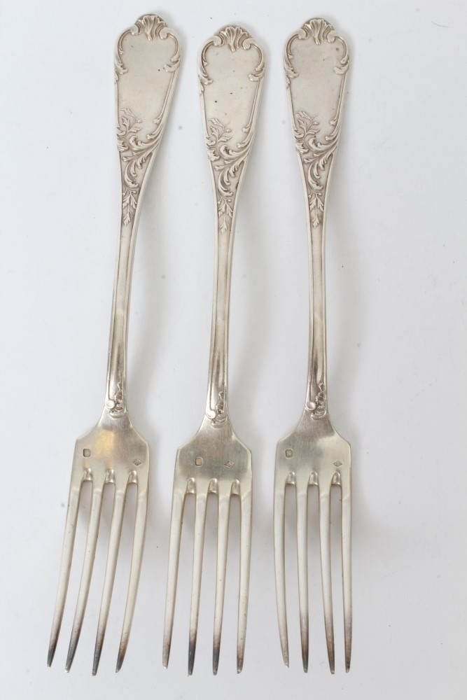 Four late 19th / early 20th century French silver tablespoons with foliate decorated stems and - Image 8 of 11