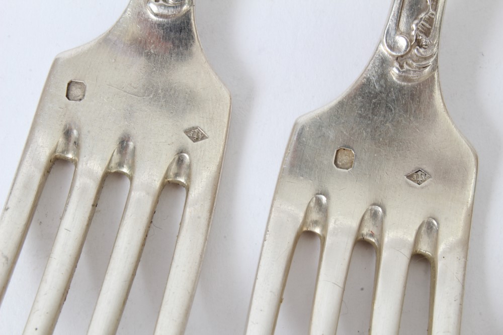 Four late 19th / early 20th century French silver tablespoons with foliate decorated stems and - Image 10 of 11