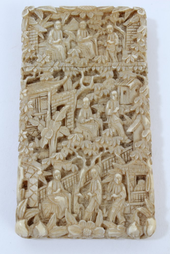 Small 19th century Canton carved ivory card case, - Image 2 of 4