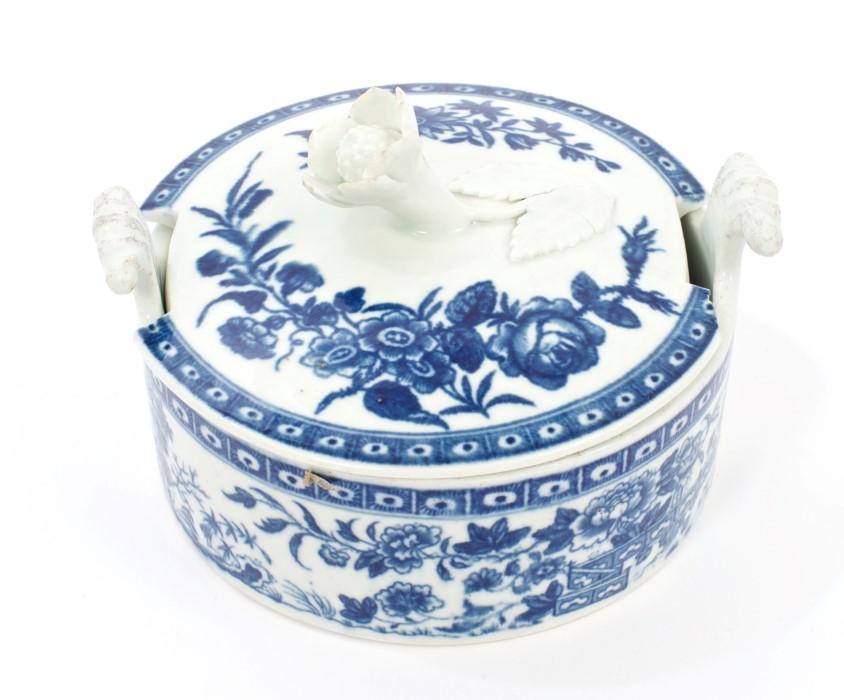 18th century Worcester blue and white Zig-Zag Fence pattern butter tub and cover,