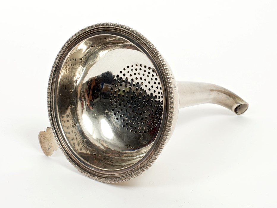 George III silver wine funnel of conventional form, with separate sconce and funnel, - Image 2 of 12