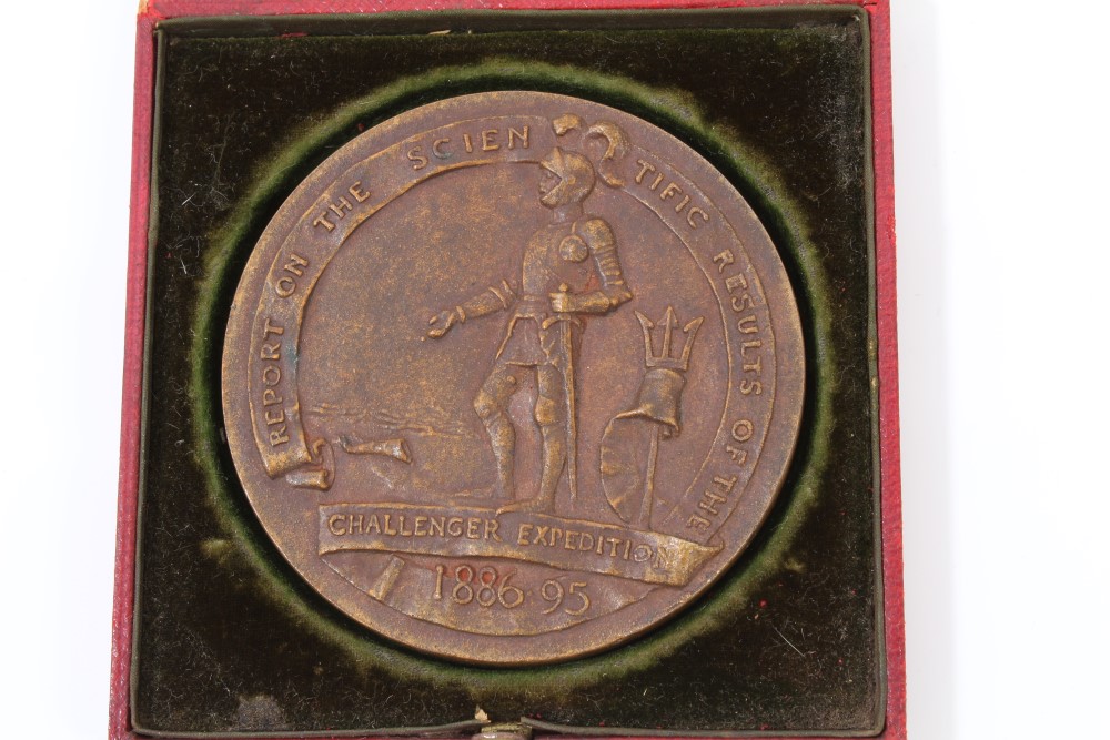 G.B. AE medallion commemorating the Challenger Expedition 1895.