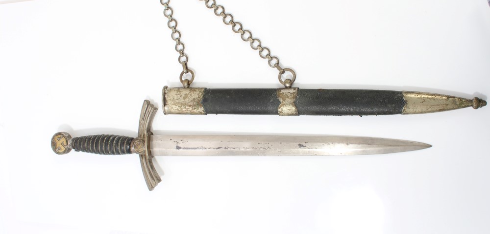 1930s Nazi Luftwaffe 1934 pattern officers' dress dagger with nickel plated pommel and crossguard,