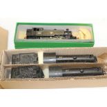 Railway - 00 gauge selection of locomotives (some with tenders) - including Hall Class and others -