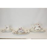 Royal Albert Lavender Rose tea and dinner service (48 pieces)