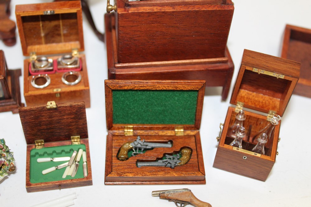 Dolls' house furniture - good quality miniature reproduction items, some signed - J. - Image 5 of 6