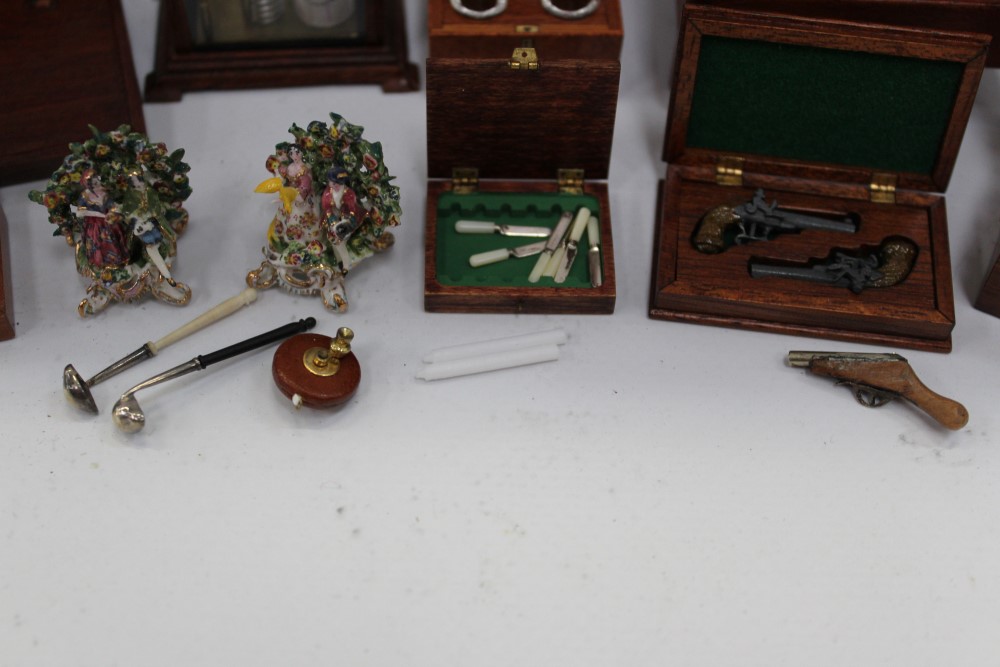 Dolls' house furniture - good quality miniature reproduction items, some signed - J. - Image 6 of 6