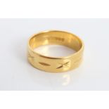Gold (22ct) wedding ring,