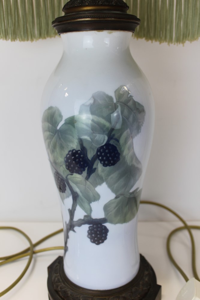 Good quality Royal Copenhagen porcelain table lamp with blackberry decoration, - Image 2 of 9