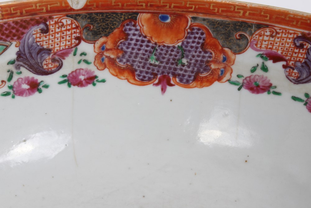 Late 18th century Chinese export Mandarin palette punch bowl with painted figure reserves on orange, - Image 8 of 9