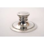 1920s silver capstan inkwell with reeded decoration,