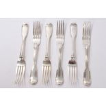 Set of six Victorian silver fiddle and thread pattern dessert forks (London 1867),