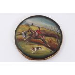 Vintage Stratton powder compact decorated with a painted hunting scene to the lid,