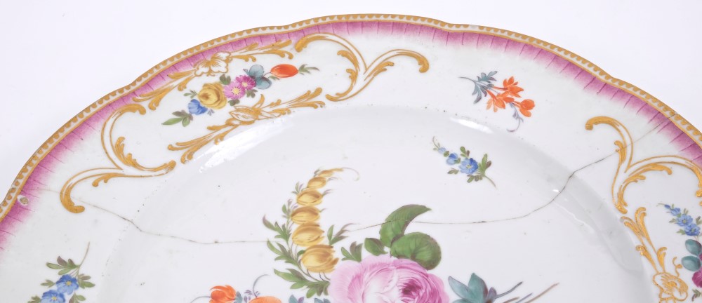 Pair 18th century Meissen plates with polychrome painted floral sprays, - Image 3 of 4