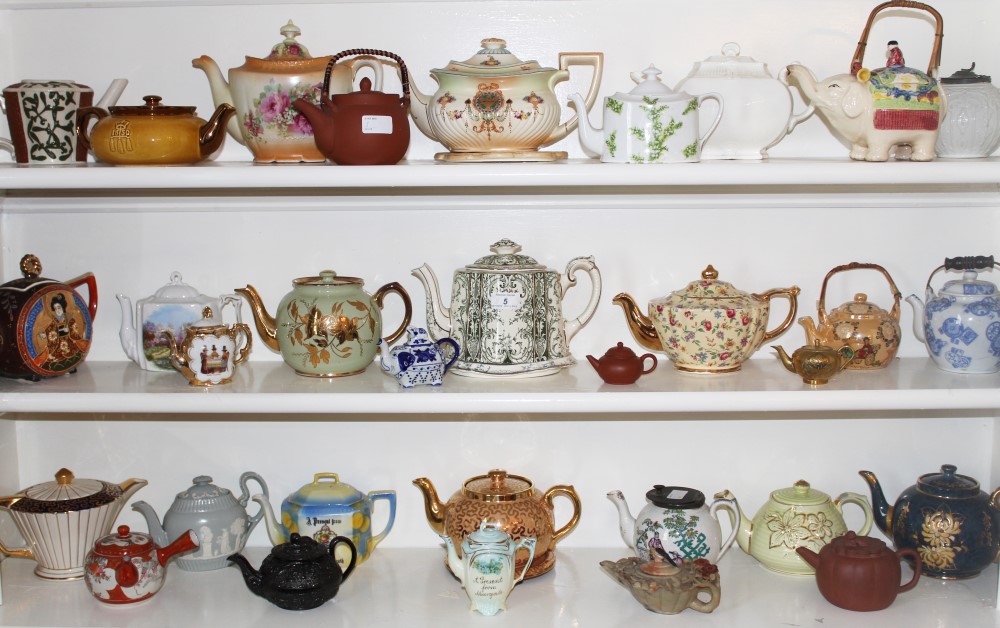 Extensive collection of teapots, various factories, 18th,