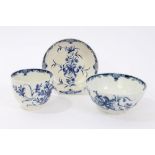 18th century Worcester blue and white porcelain tea bowl and saucer decorated in the Mansfield