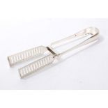 Pair Victorian silver asparagus tongs with pierced decoration (London 1894),