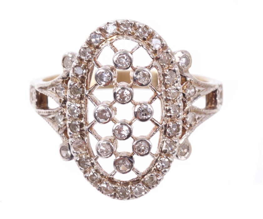 Edwardian-style diamond ring, the oval plaque with an openwork lattice design, - Image 2 of 3