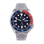 Gentlemen's Seiko Quartz Diver's 150m stainless steel wristwatch with day and date aperture,