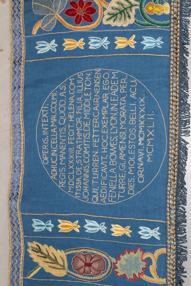 Fine 1930s embroidered crewel work banner embroidered by Fenella Bowes-Lyon in the 17th - Image 3 of 13