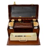 Fine quality Art Deco crocodile skin vanity box, with surmounting carrying handle,
