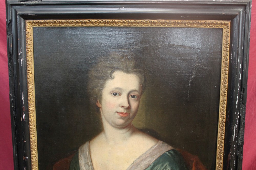 Pair early 18th century English School oils on canvas - portraits of Anthony and Elizabeth Crofts, - Image 4 of 9