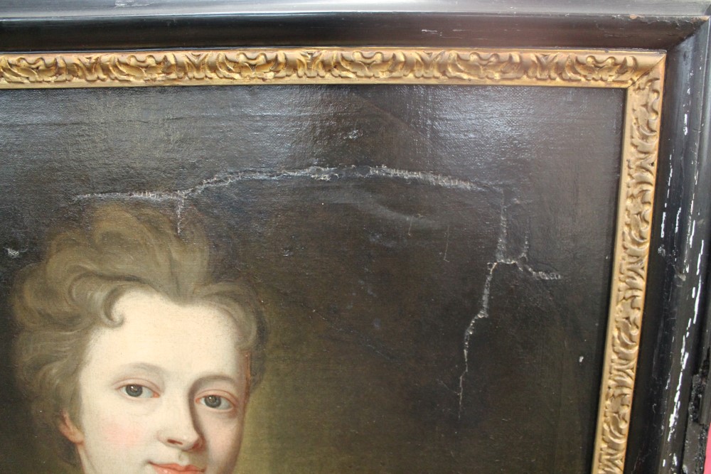 Pair early 18th century English School oils on canvas - portraits of Anthony and Elizabeth Crofts, - Image 3 of 9