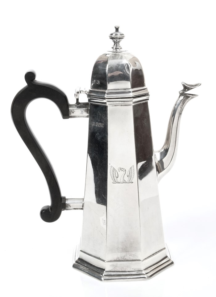 Edwardian silver coffee pot of octagonal form, in the George I style,