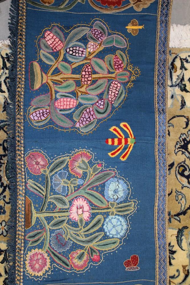 Fine 1930s embroidered crewel work banner embroidered by Fenella Bowes-Lyon in the 17th - Image 12 of 13