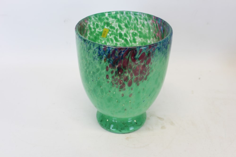 Art Deco Monart mottled green glass vase with aventurine fleck decoration, 20.