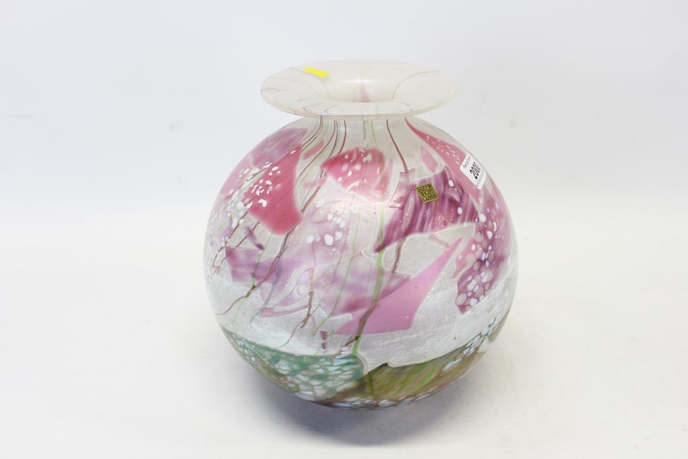 Good quality large Isle of Wight studio glass, globular-shape flower garden vase,