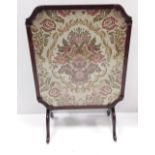 Edw Table / Firescreen