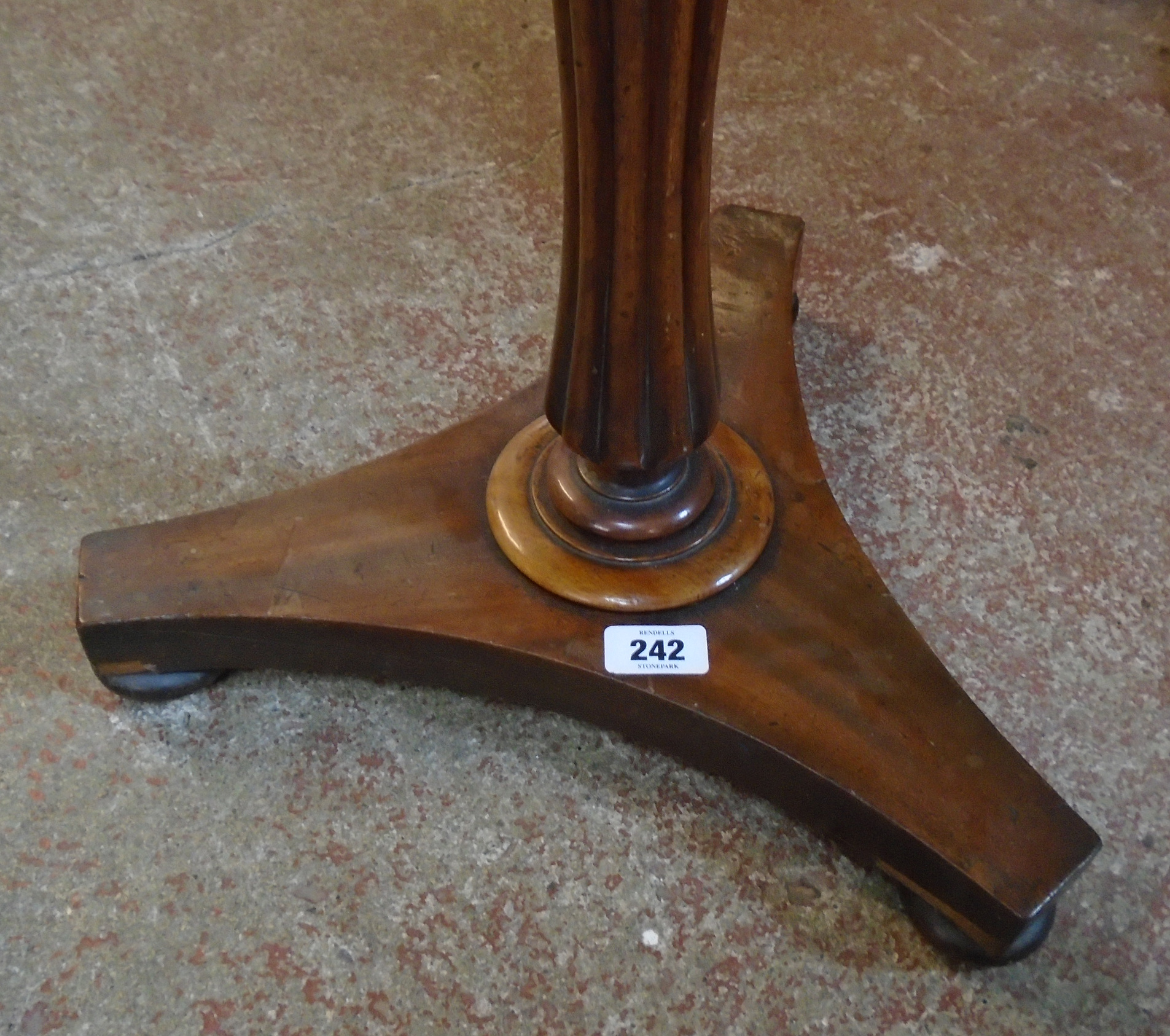 A 19th Century mahogany pedestal table, set on turned and reeded pillar with trefoil base and - Image 4 of 5