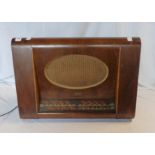 An HMV valve radio in polished walnut case - No. 861813