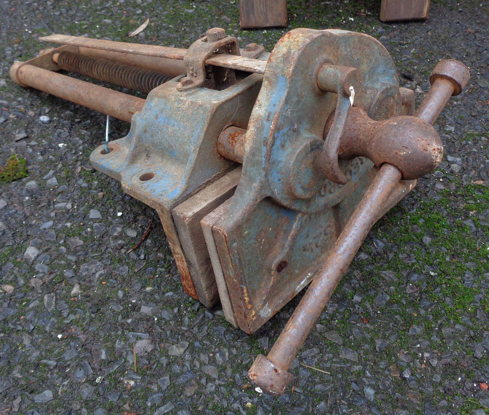 A Record No. 52 1/2 engineering bench vise