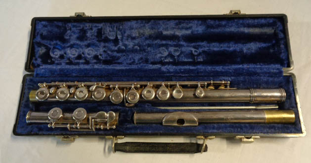 A Gemeinhardt, Elkhardt flute in fitted case