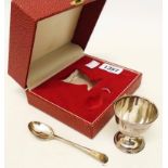 A cased modern silver egg cup and spoon - Sheffield