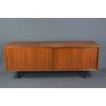 HILLE INTERPLAN 6FT TEAK SIDEBOARD BY ROBIN DAY, with double sliding doors, revealing four