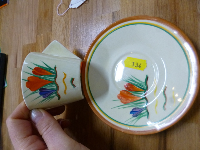 A COLLECTION OF CLARICE CLIFF CROCUS PATTERN WARES, comprising two circular preserve pots and - Image 19 of 19