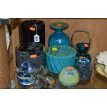 A MIXED LOT OF MDINA STUDIO GLASS, to include two Ming pattern examples, two tortoiseshell examples,