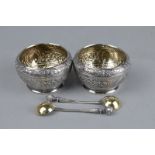 A PAIR OF VICTORIAN SILVER SALTS AND SPOONS, London 1874, John, Edward, Walter and John Barnard,