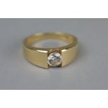 A WHITE STONE SOLITAIRE 14CT YELLOW GOLD RING, ring sizeT 1/2, approximate gross weight 4.9 grams