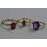 THREE MIXED 9CT GEM SET RINGS, ring sizes Q, O, K, approximate weight 5.5 grams