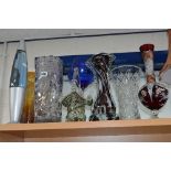 A MODERN LAVA STYLE LAMP AND VARIOUS GLASS ITEMS, to include Murano, cut and pressed etc (8)