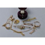 A COLLECTION OF ASSORTED JEWELLERY, late 19th to early 20th Century, to include three early 20th