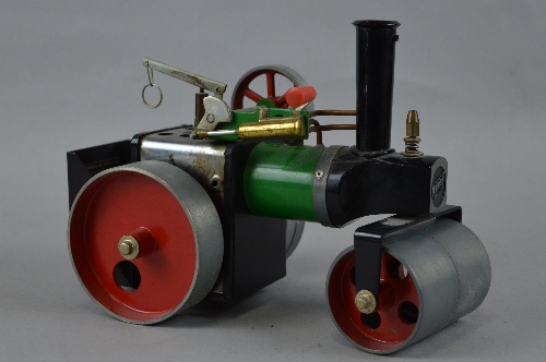 AN UNBOXED MAMOD LIVE STEAM ROLLER, No.SR1A, not tested, appears largely complete with burner, - Image 3 of 3